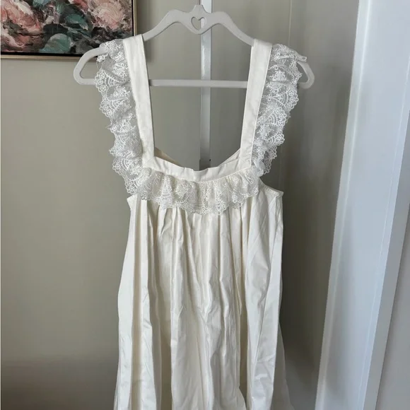 For Love And Lemons White Lace Chemise with Black Bow - Picture 3 of 3